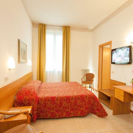 Albergo Vittoria Salsomaggiore Terme Exterior foto