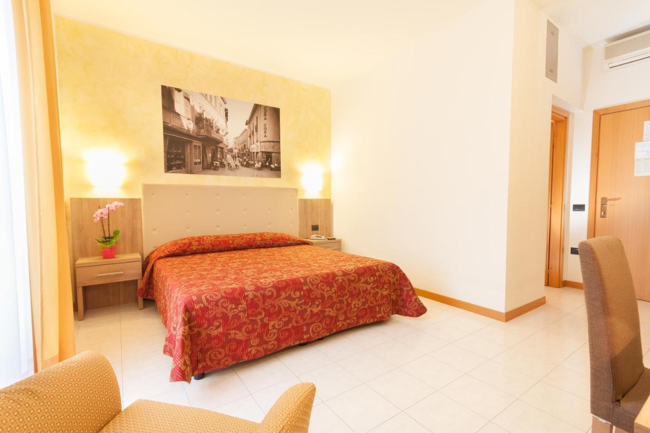 Albergo Vittoria Salsomaggiore Terme Exterior foto